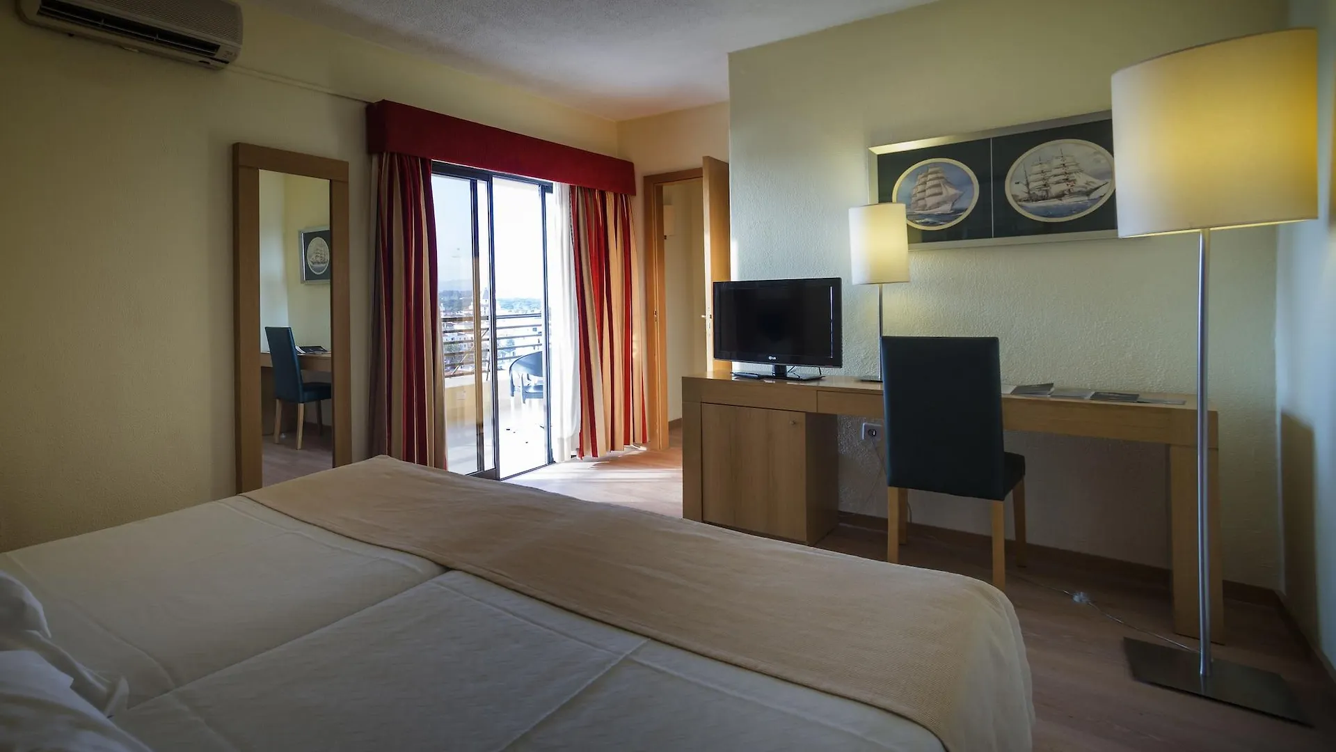 Vila Gale Marina Vilamoura 4*,