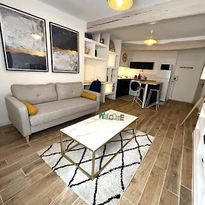 https://nuit-bleue-tout-grasse-a-pied.fr-provencehotel.com